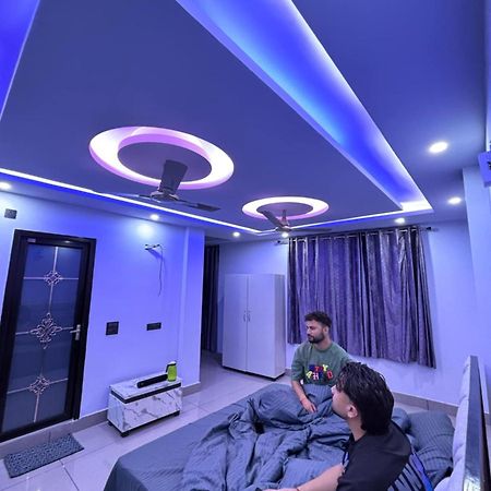 Hotel Paradise Palm Risikés Kültér fotó